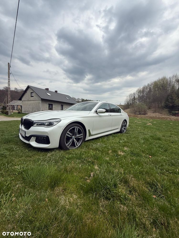 BMW Seria 7 740d xDrive sport - 4