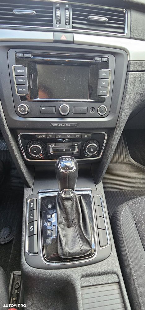 Skoda Superb 2.0 TDI DSG Exclusive - 8