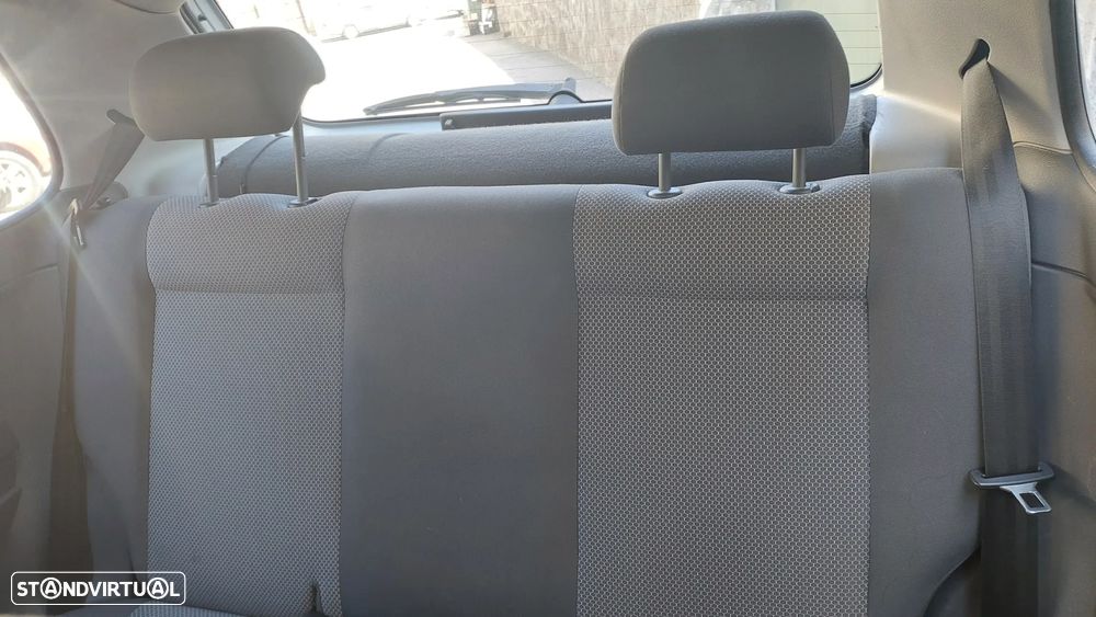 VW Fox 1.2 T.Liso - 7