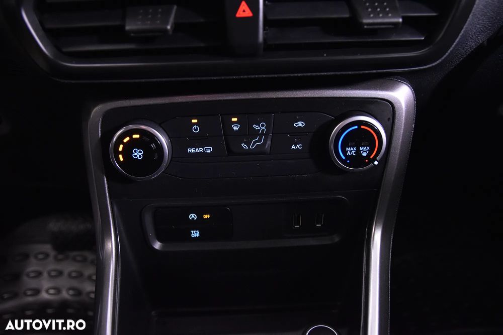 Ford EcoSport - 18