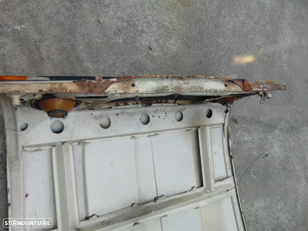 Renault 4F Capot - 10