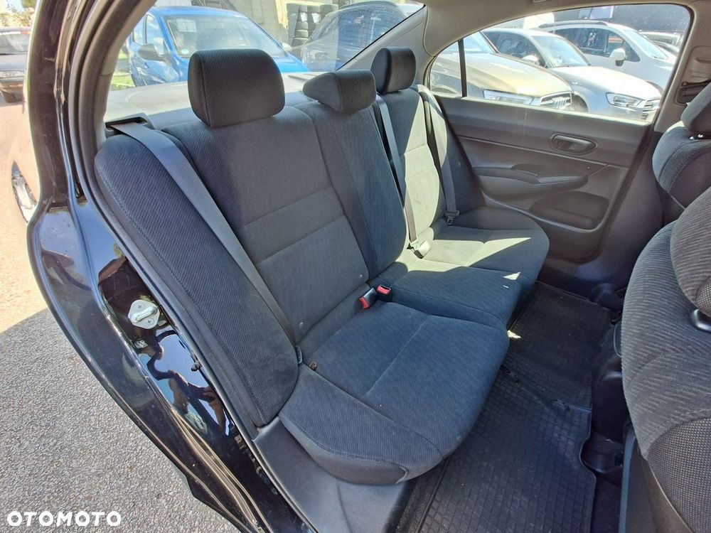 Honda Civic 1.8 Comfort - 22