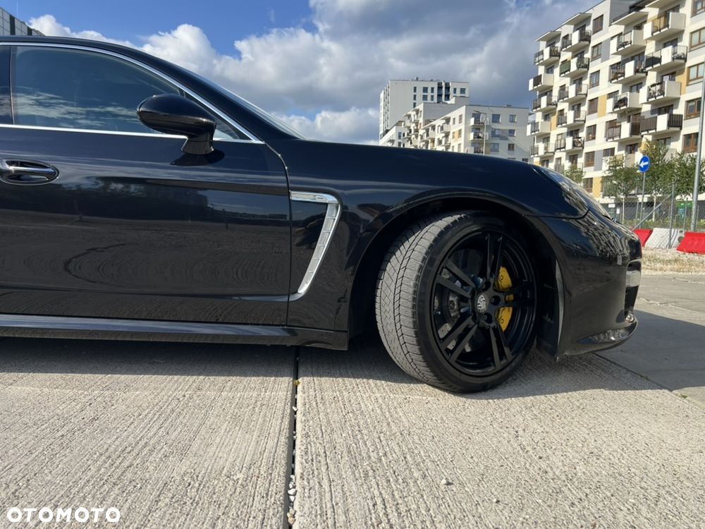 Porsche Panamera - 18
