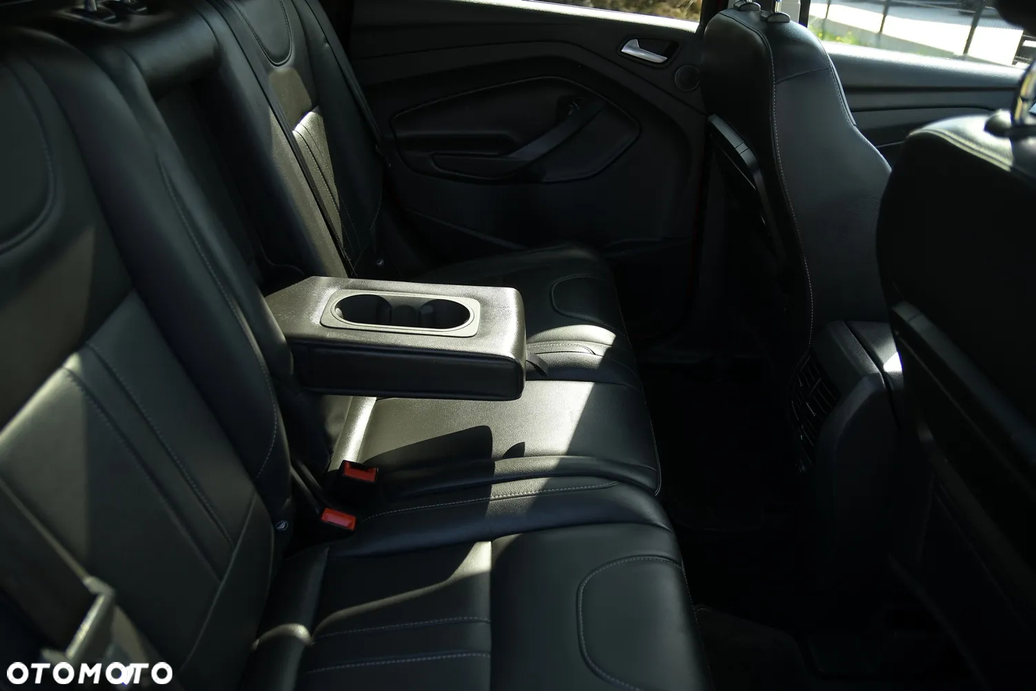 Ford Kuga 2.0 TDCi AWD ST-Line Black - 22