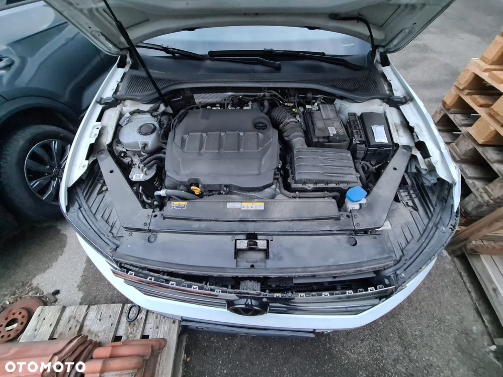 Volkswagen Passat 2.0 TDI SCR Style DSG - 12