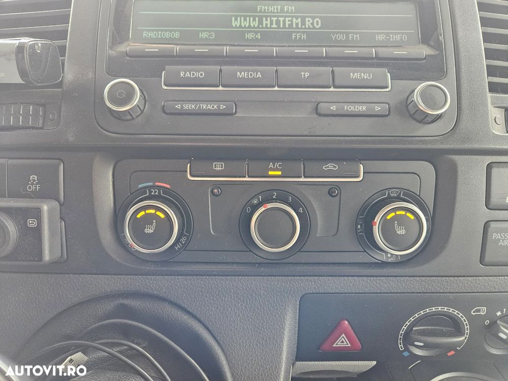 Volkswagen Caravelle - 26