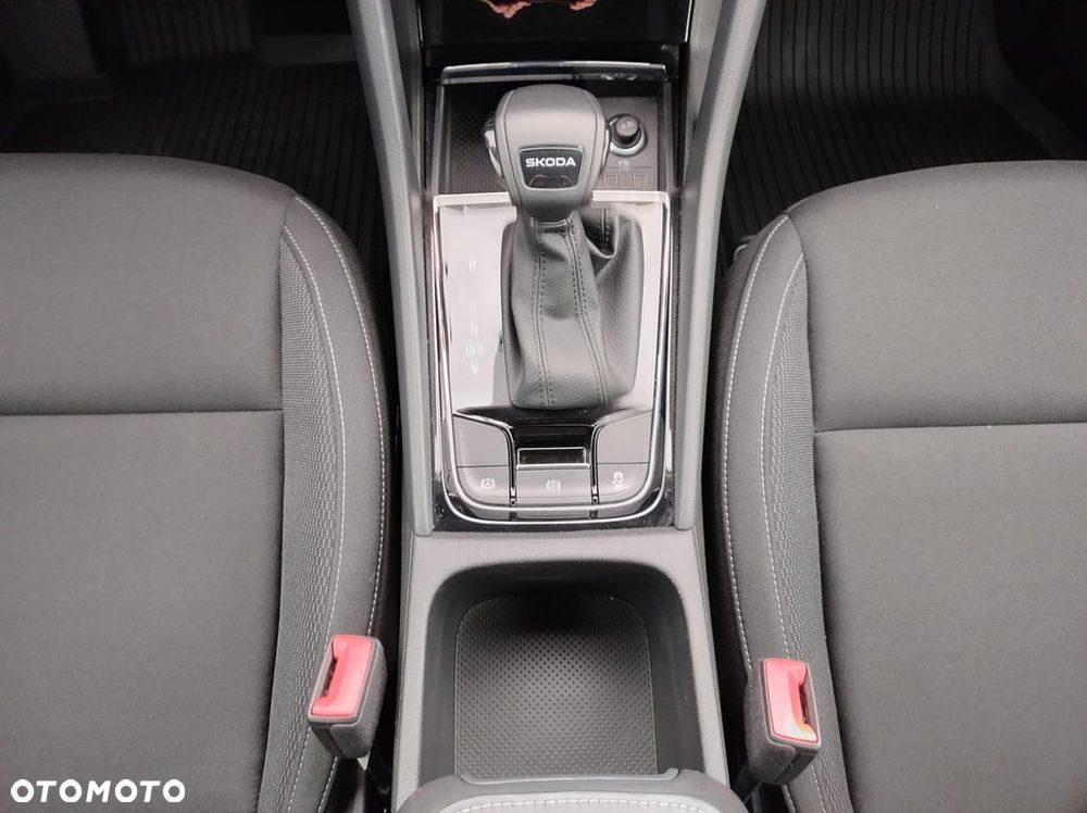 Skoda Karoq 1.5 TSI ACT Selection DSG - 14