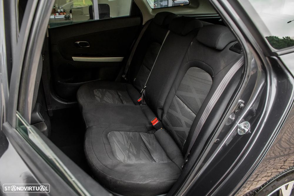 Kia Ceed SW 1.6 CRDi LX - 24