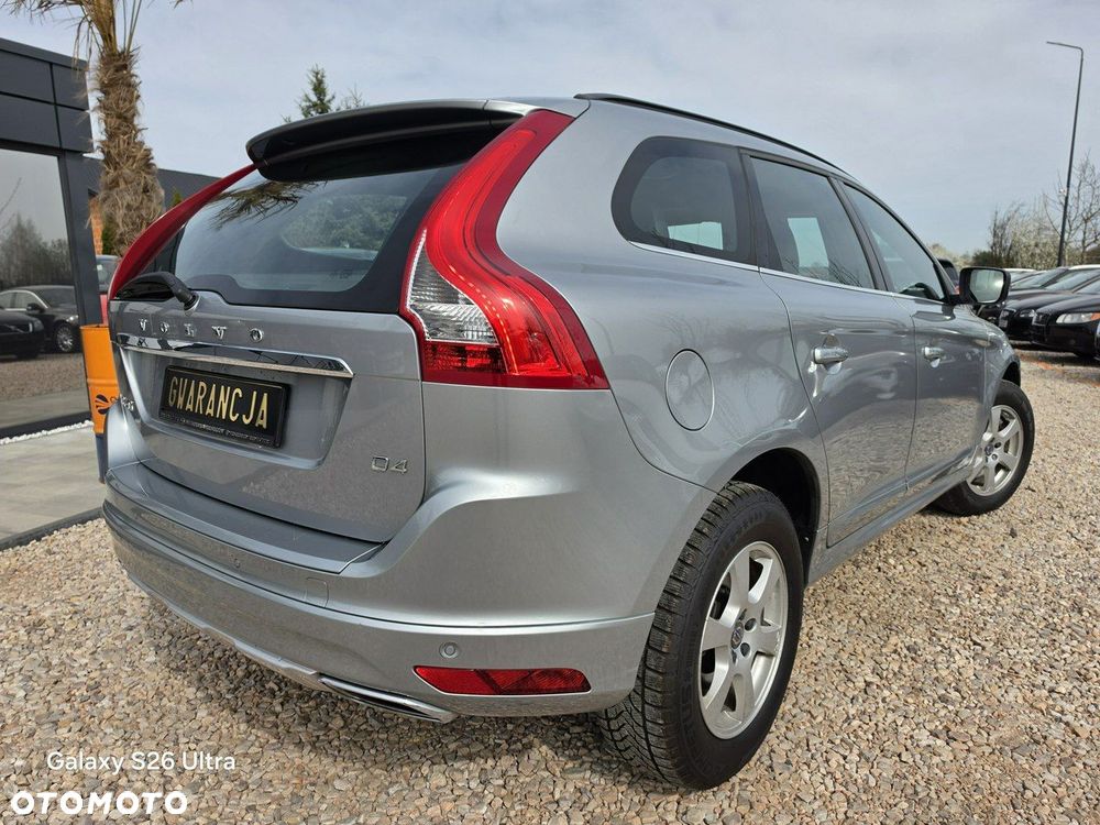 Volvo XC 60 D4 Momentum - 23