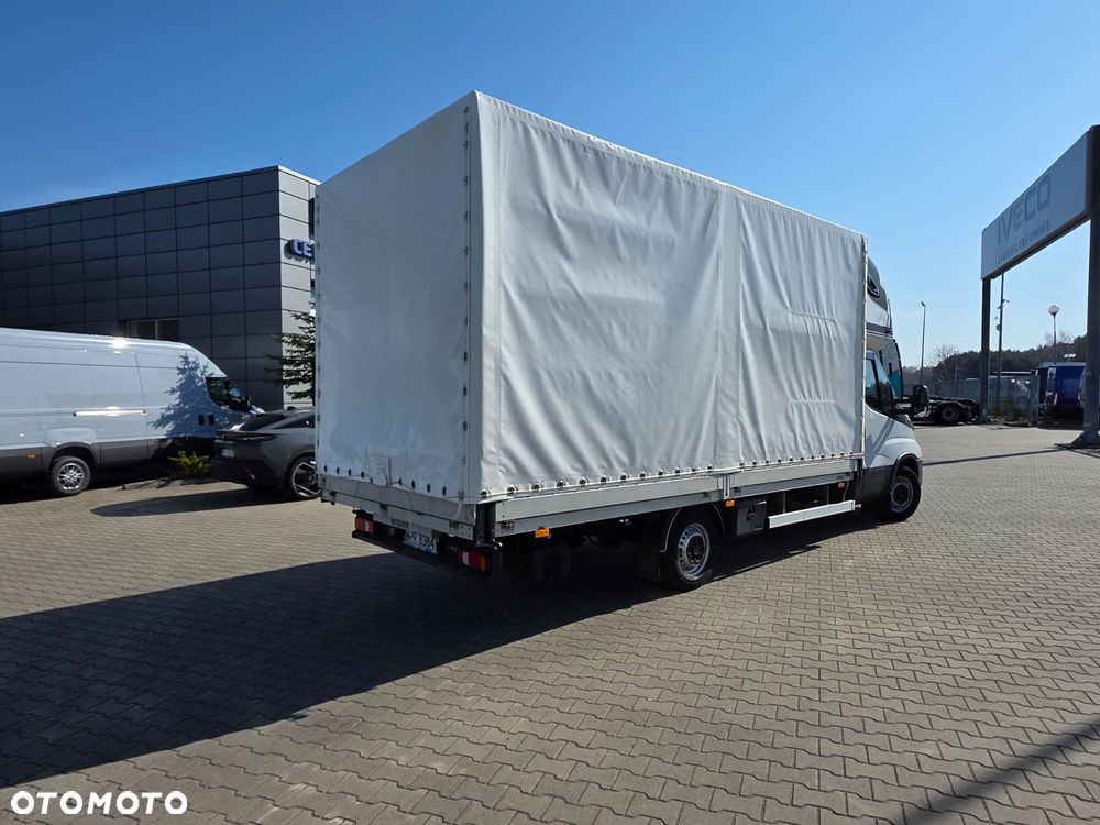 Iveco 35S18 10EP Międzynarodówka Ledy Skrzynia z Plandeką Silnik 3L 180KM - 3