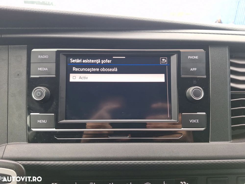 Volkswagen Caravelle - 22