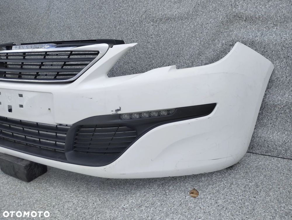 Peugeot 308 T9 13-17r zderzak przód przedni LED - 3