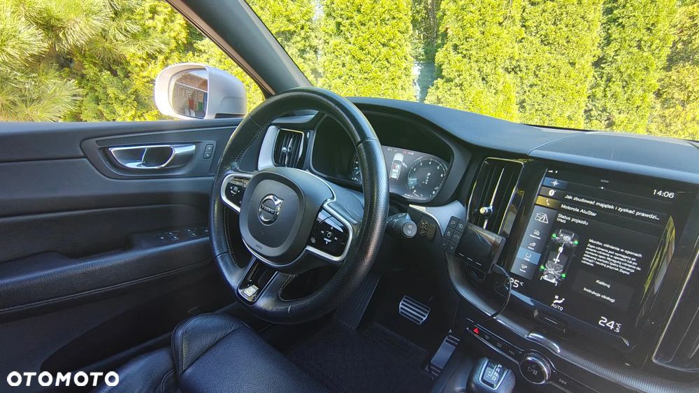 Volvo XC 60 T5 R-Design - 33