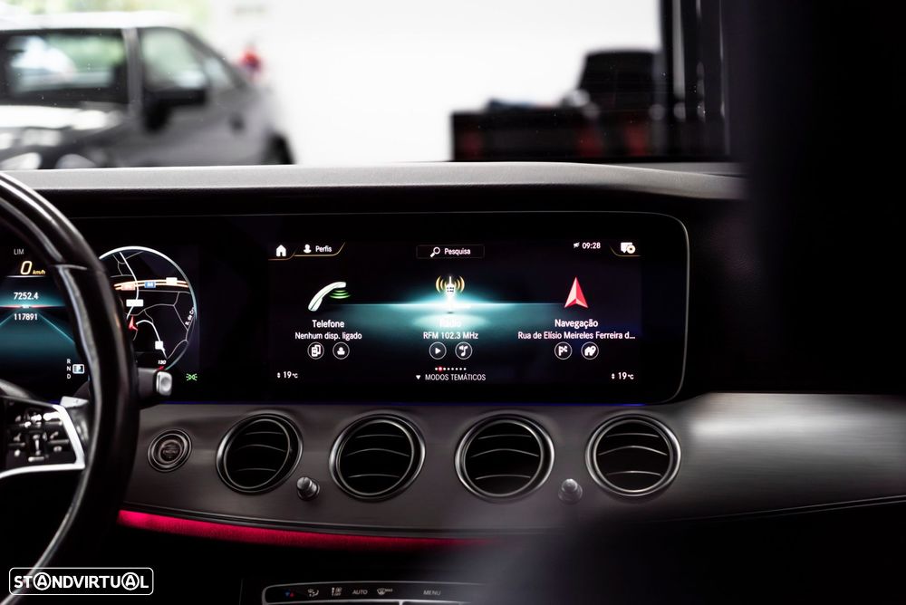 Mercedes-Benz E 220 d Exclusive Line - 14