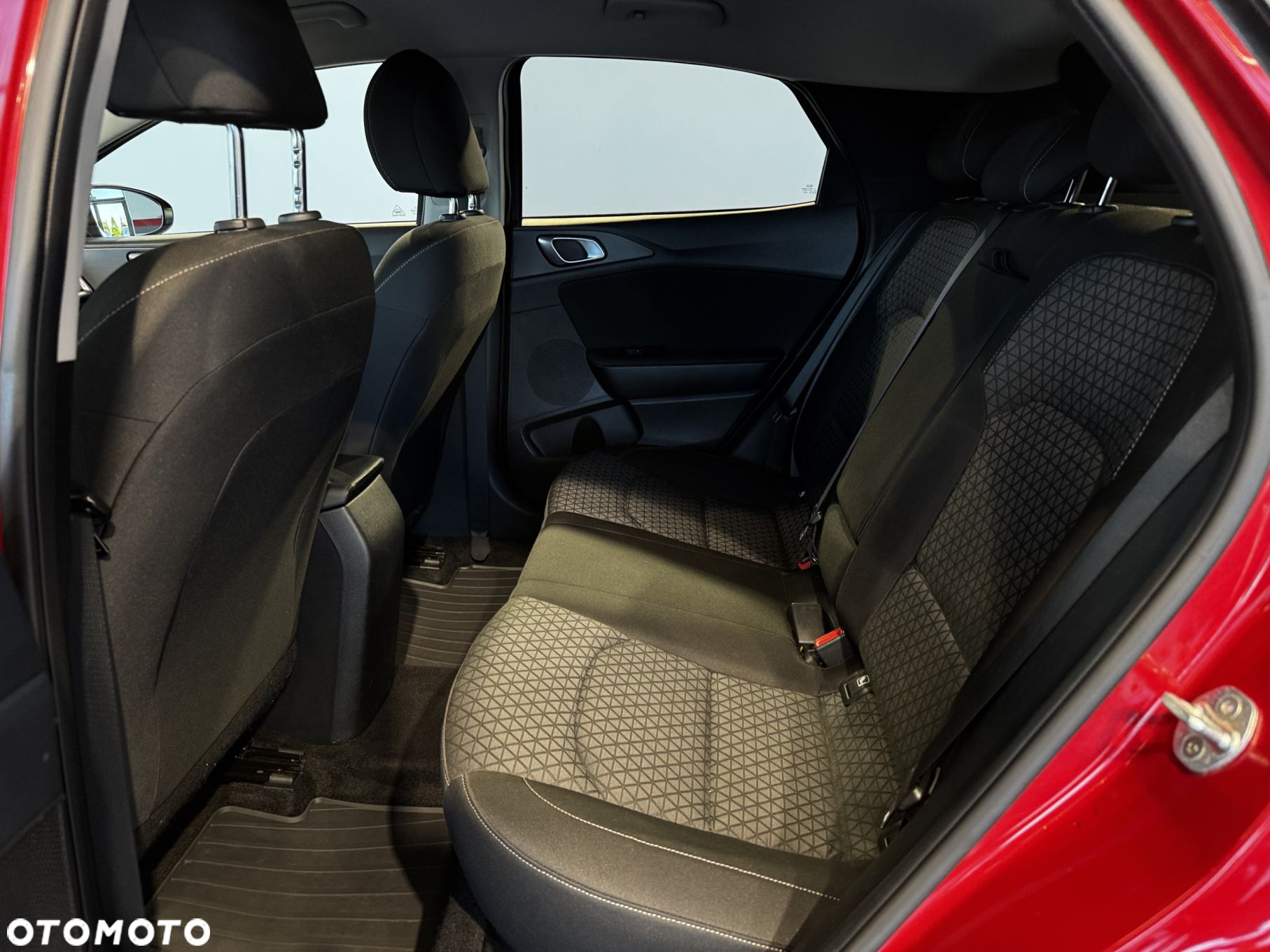 Kia XCeed - 16