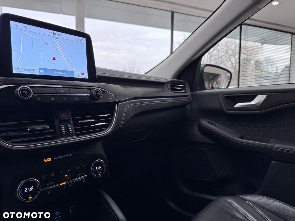 Ford Kuga - 27