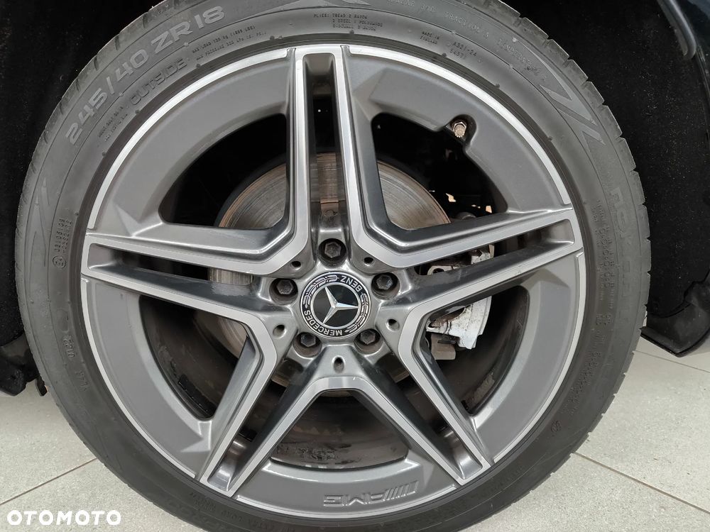 Mercedes-Benz Klasa C 200 4Matic 9G-TRONIC - 24