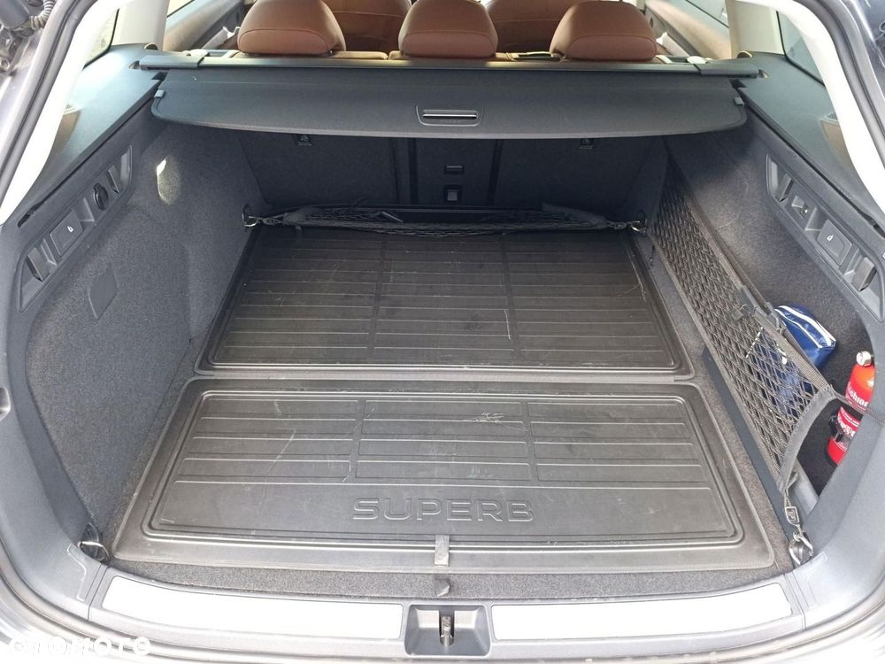 Skoda Superb 1.5 TSI Plug-in Hybrid L&K DSG - 24
