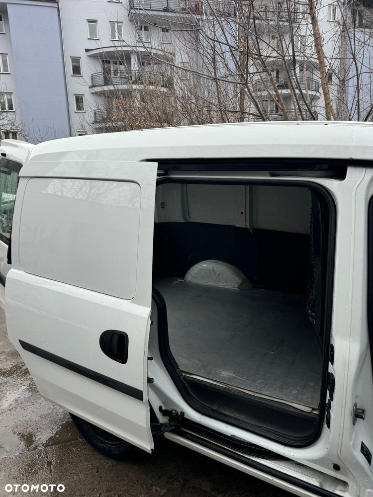 Opel Combo - 18