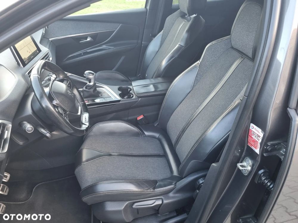 Peugeot 3008 - 11