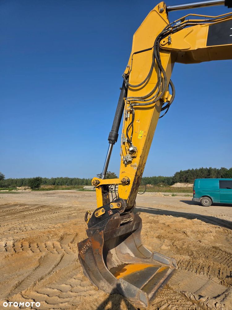 Caterpillar 329E - 22