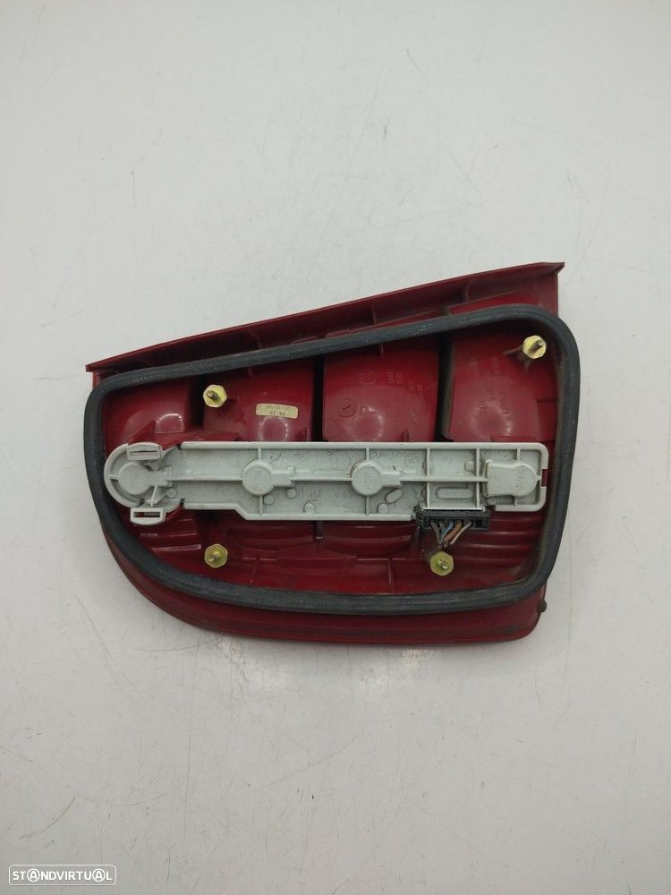 Farolim Stop Dto Skoda Fabia I (6Y2) - 3