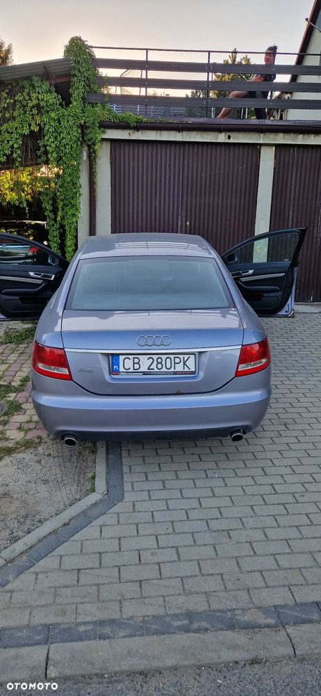 Audi A6 Limousine 2.4 - 7