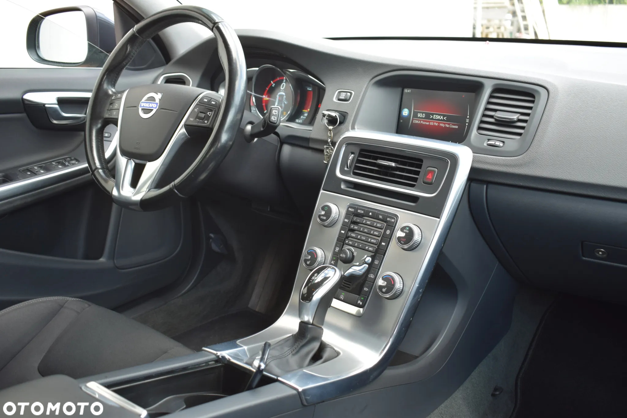 Volvo V60 D4 Drive-E Momentum - 5