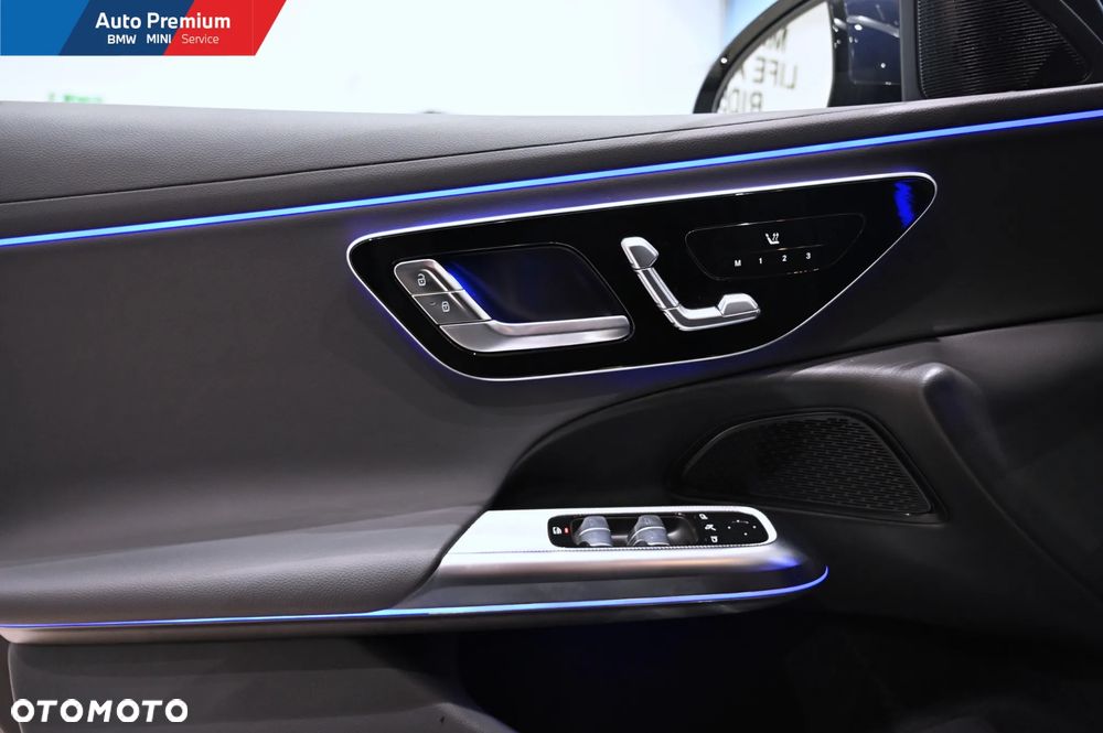 Mercedes-Benz Klasa E 200 d mHEV AMG 9G-Tronic - 11