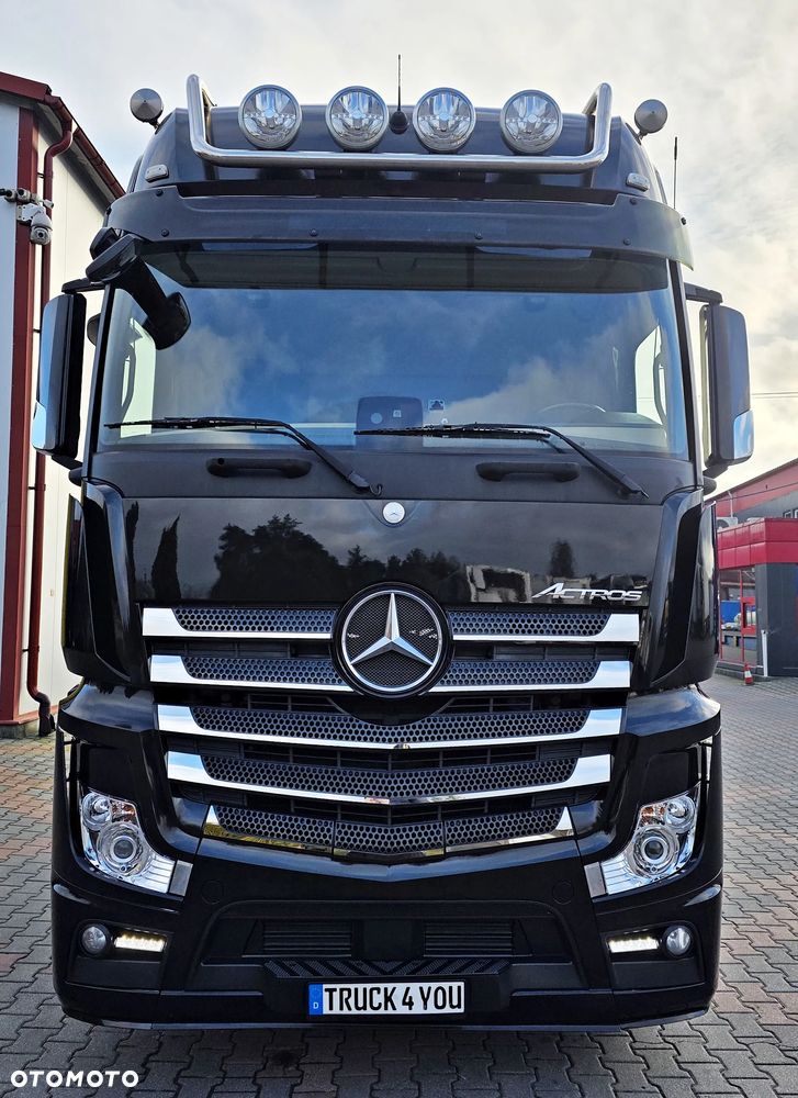 Mercedes-Benz ACTROS MP4 1851 / Giga / Aktywny tempomat / Klima postojowa / Standard 315/70/22.5 - 7