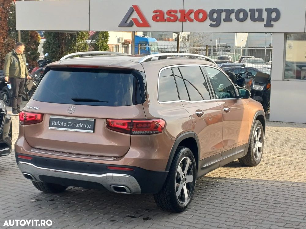 Mercedes-Benz GLB - 4