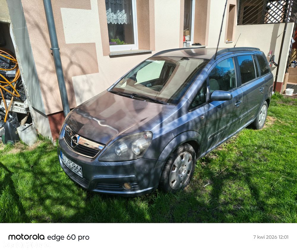 Opel Zafira 2.2 Enjoy - 1