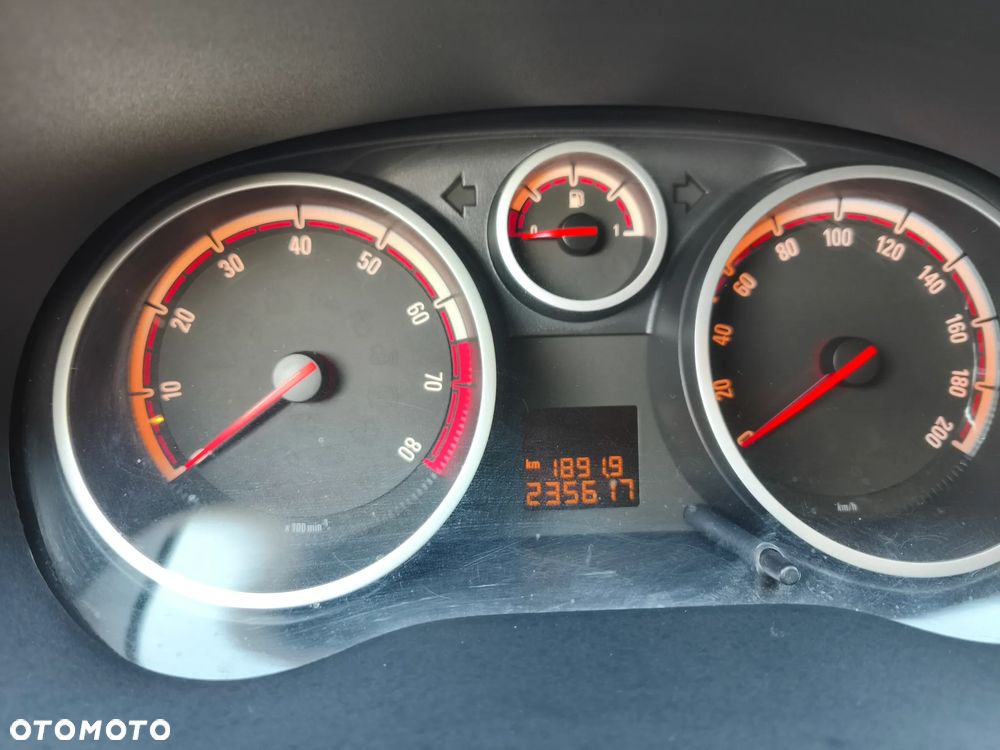 Opel Corsa - 6