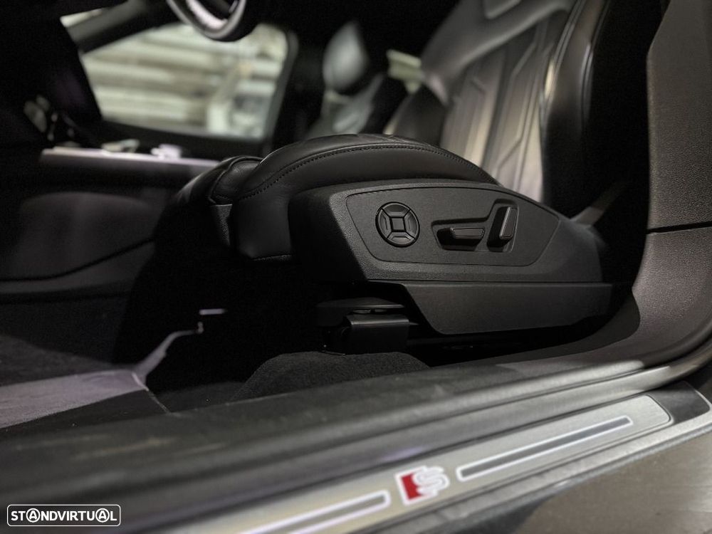 Audi Q8 e-Tron Sportback 50 quattro S line - 17