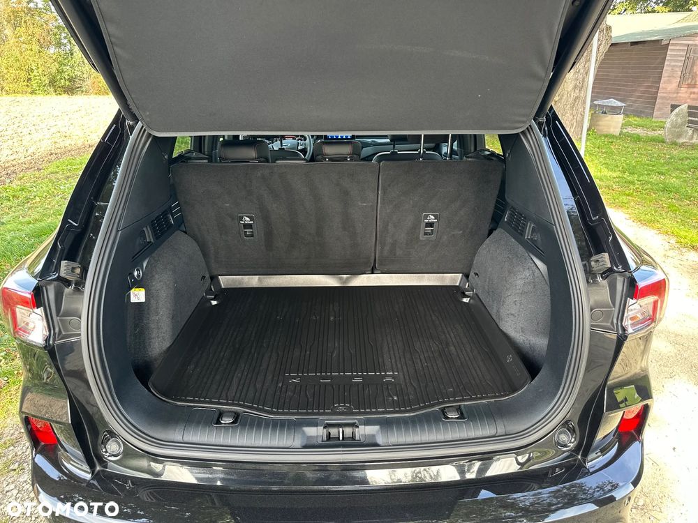 Ford Kuga - 31