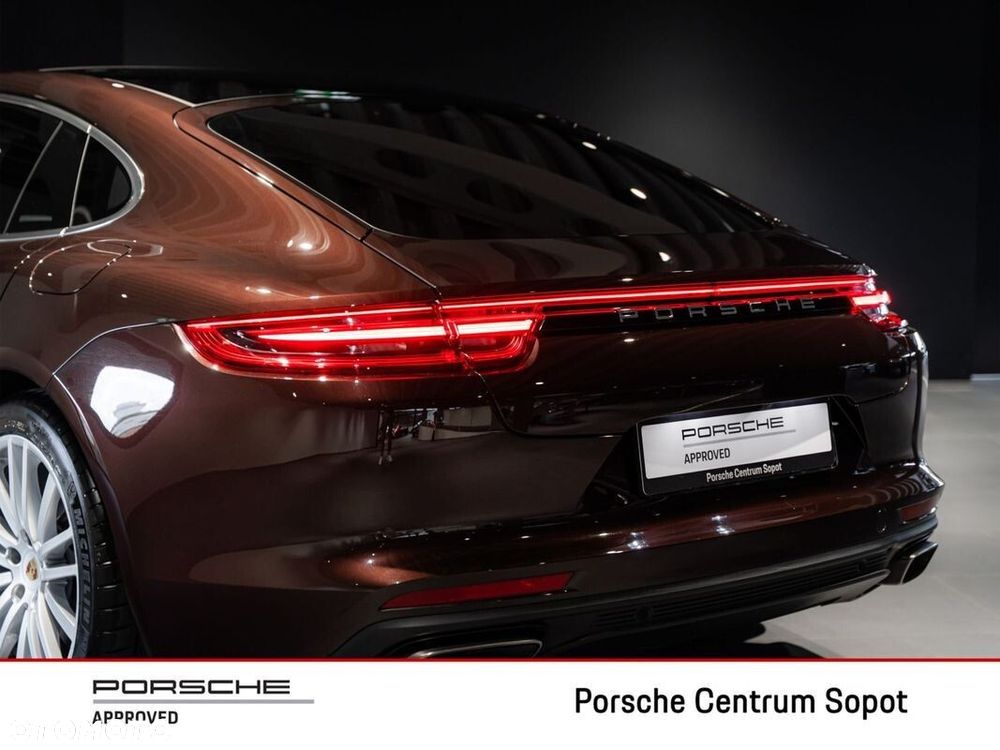 Porsche Panamera 4 E-Hybrid 10 Years Edition - 16
