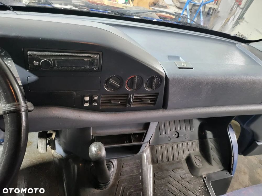 Mercedes-Benz Sprinter - 7