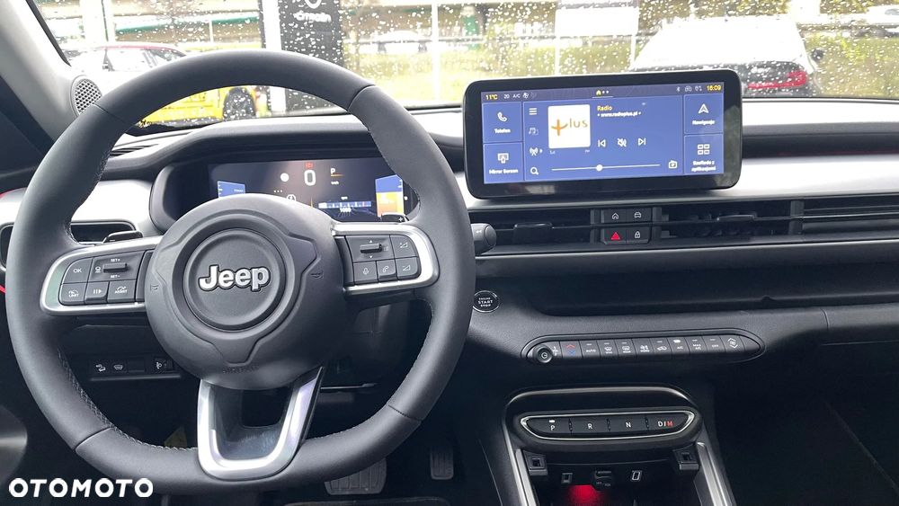 Jeep Avenger ver-1-2-t3-mhev-summit-fwd-edct6 - 17