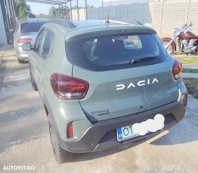 Dacia Spring Expression - 3