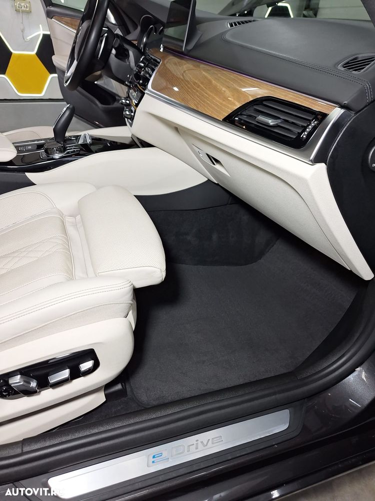BMW Seria 5 530e xDrive AT PHEV - 10
