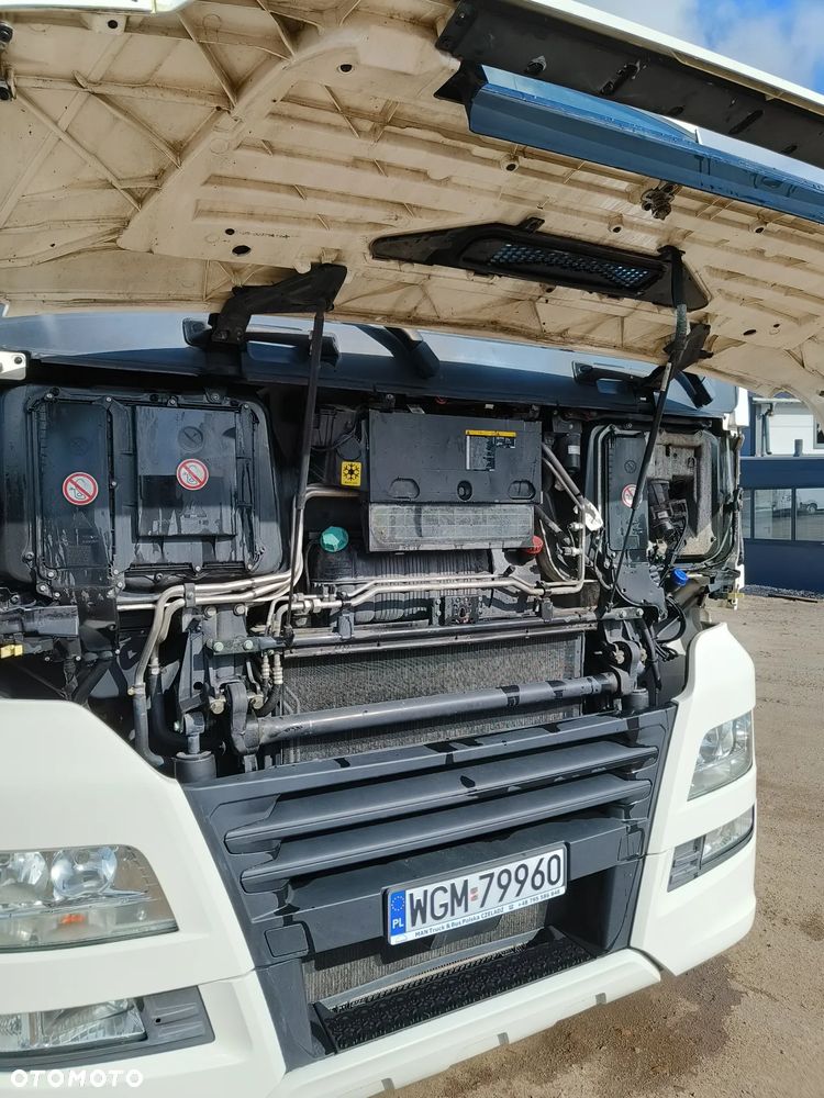 MAN TGX18.460 lowdeck - 23