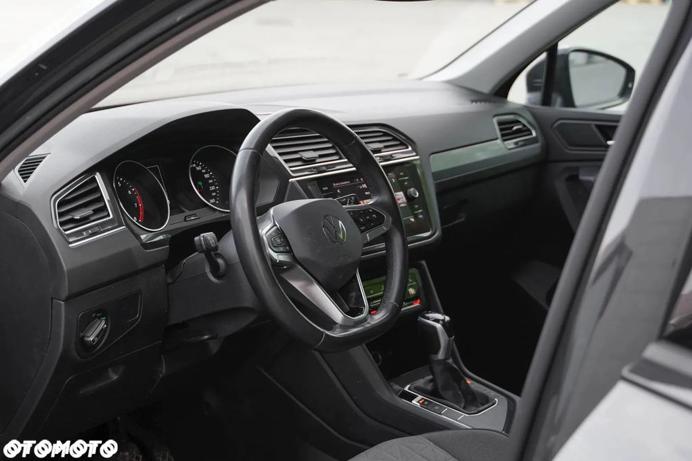 Volkswagen Tiguan - 13