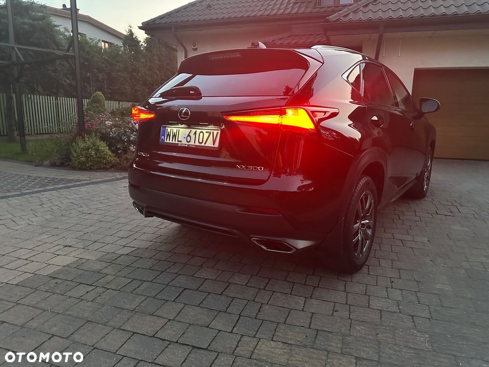 Lexus NX 300 Comfort AWD - 25
