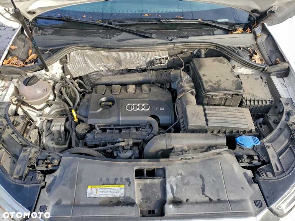 Mercedes-Benz GLA 250 7G-DCT Urban - 11