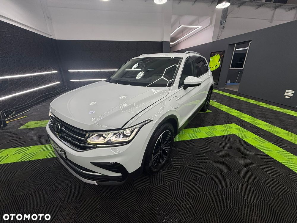 Volkswagen Tiguan 1.4 eHybrid Life DSG - 1