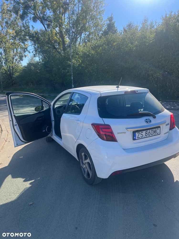 Toyota Yaris - 11
