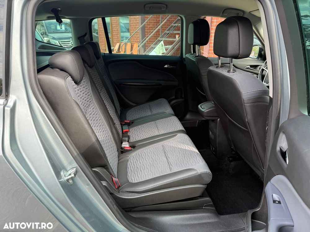 Opel Zafira Tourer 2.0 CDTI ECOTEC Cosmo - 23