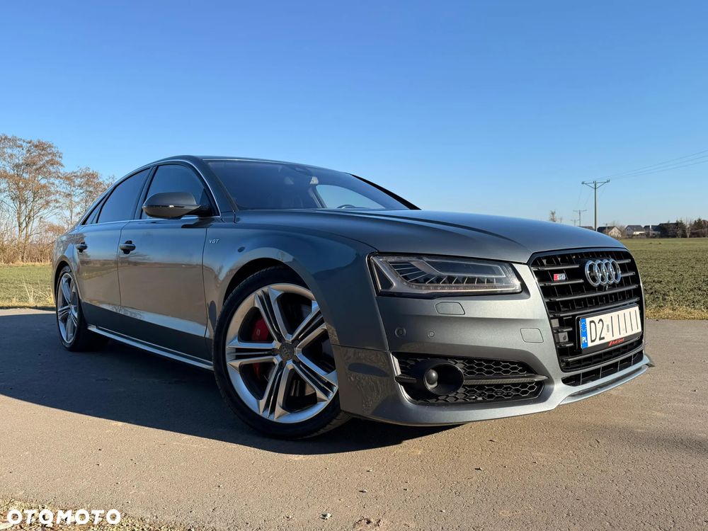 Audi A8 4.2 TDI DPF (clean diesel) quattro tiptronic - 1