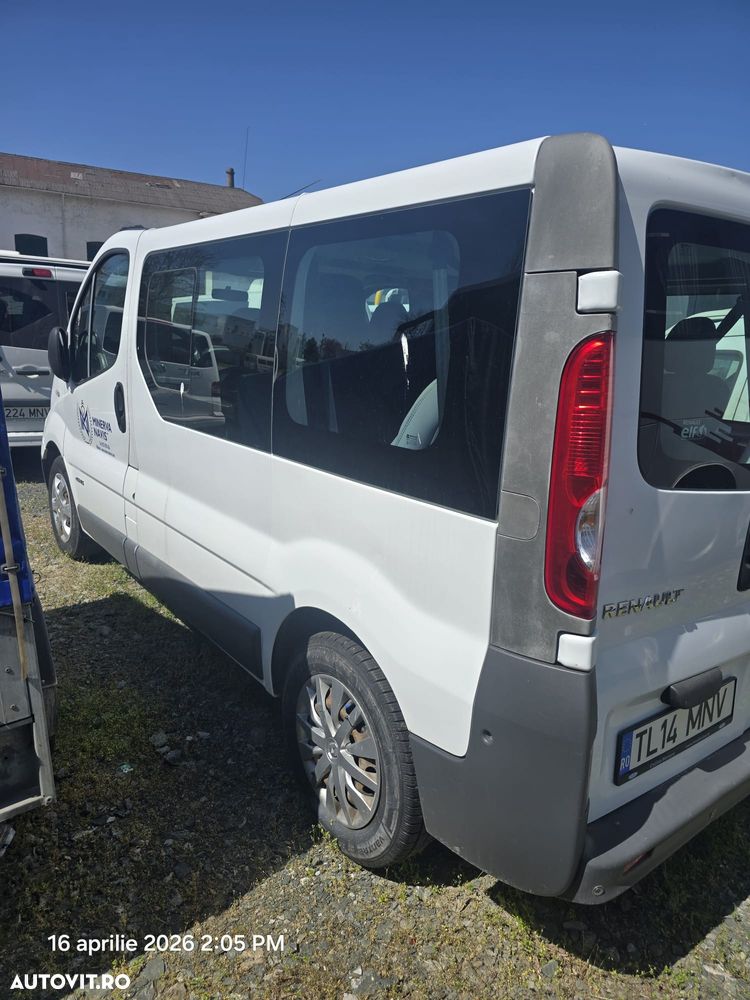 Renault Trafic Passenger L1H1 Authentique - 7