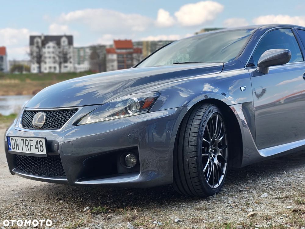 Lexus IS - 15